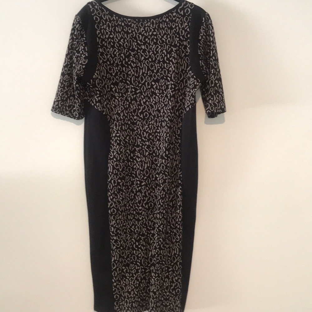 Black leopard dress in size 10 - Picture 5 of 6